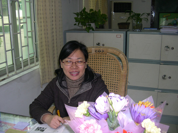 王菁_副本.jpg