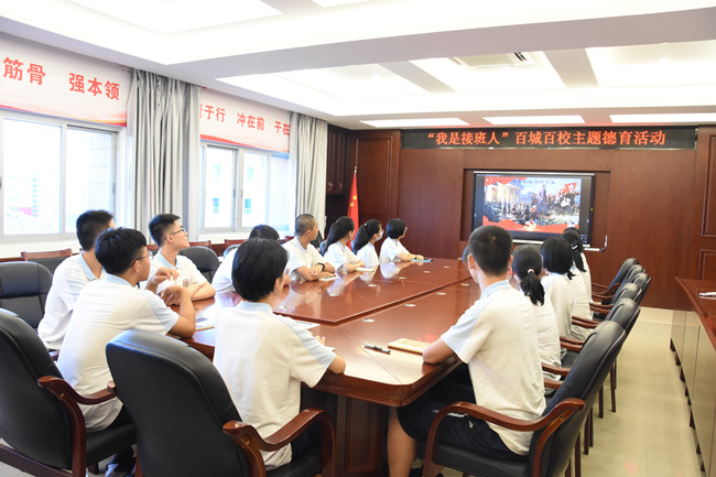 001学生干部学习交流会_副本.jpg