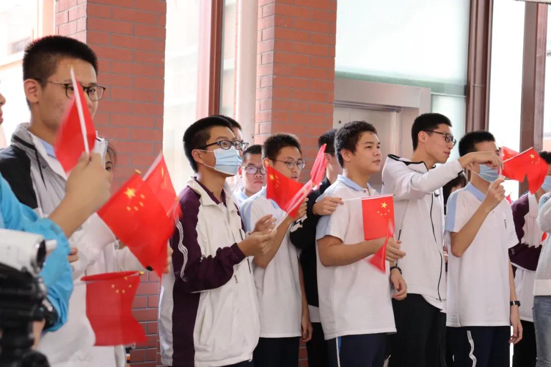 福州高级中学举行“家国同庆，人月共圆”音乐会